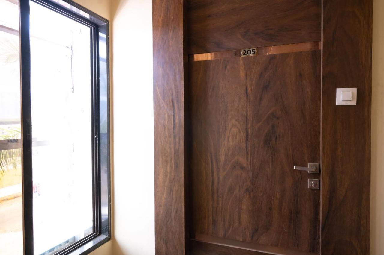 מלון נאווי מומבאי Vijaya Hill View Residency מראה חיצוני תמונה