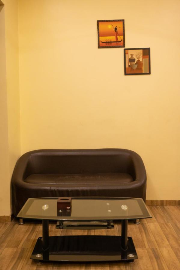מלון נאווי מומבאי Vijaya Hill View Residency מראה חיצוני תמונה